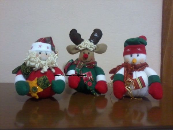 (Trio)Rena do nariz vermelho,Papai Noel e Boneco de Neve